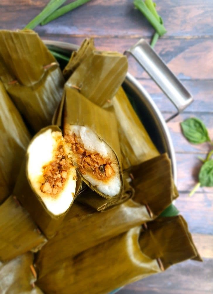 Lontong Isi - Berujavi Cake & Cookies Jakarta